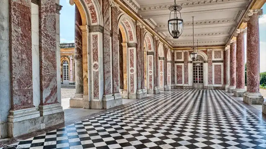 luxury foyer marble flooring Palace-of-Versailles-Paris-Grand-Trianon-2