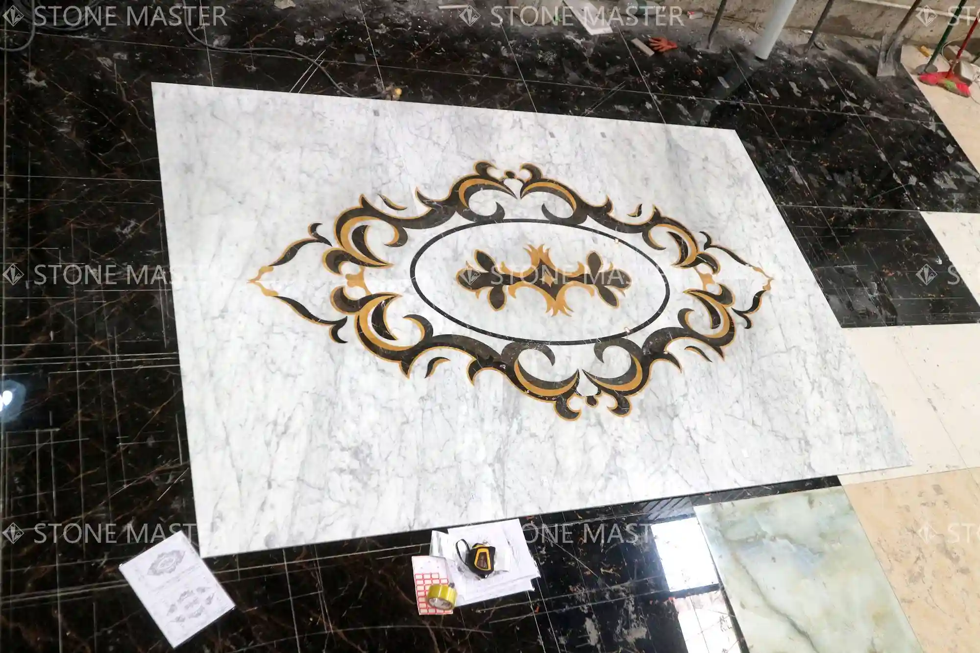 Modern Marble Floor Medallions Design